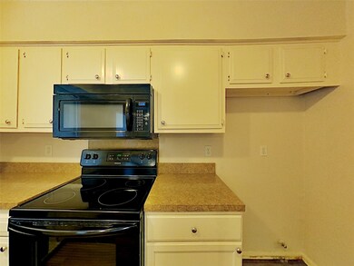 4555 Chestergate Dr, Spring, TX 77373 - photo 7