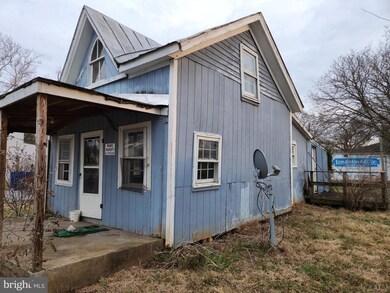 219 E 7th St, Front Royal, VA 22630 - photo 4