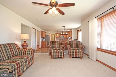 145 Robin Ln, Kunkletown, PA 18058 - photo 6