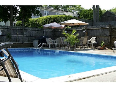 16 Forest Hill Dr, Johnston, RI 02919 - photo 4