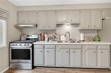 494 Putnam Pike unit A12, Greenville, RI 02828 - photo 6