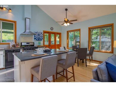 2071 Augusta St, Eugene, OR 97403 - photo 6