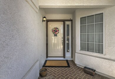 002_Entrance