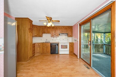 65 Gloria Ave, Dracut, MA 01826 - photo 5