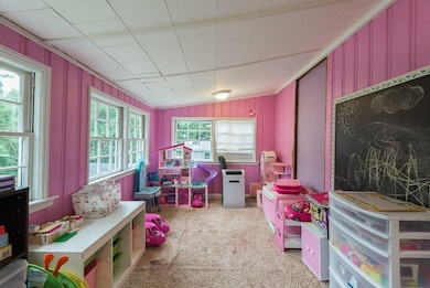 98 Apple Tree Ln, Weymouth, MA 02188 - photo 5