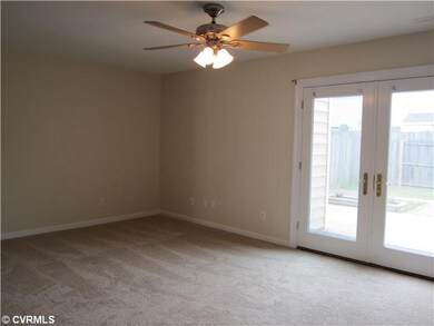Living Room - TONS OF SPACE to entertain in your l