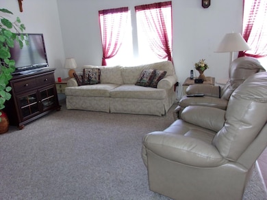 634 Leisure, Venice, FL 34285 - photo 2