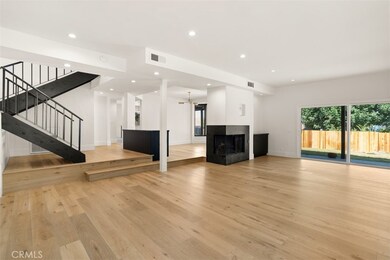 22450 Maycotte Rd, Woodland Hills, CA 91364 - photo 6