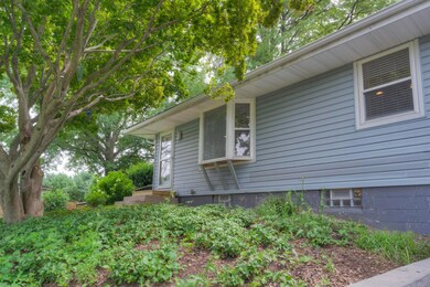 3225 Cross Keys Rd_11