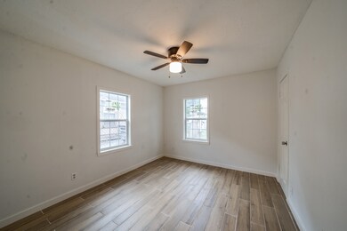 3710 Cactus St unit 3712, Houston, TX 77026 - photo 3