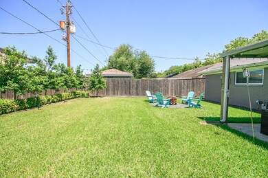6030 Hoover St, Houston, TX 77092 - photo 3
