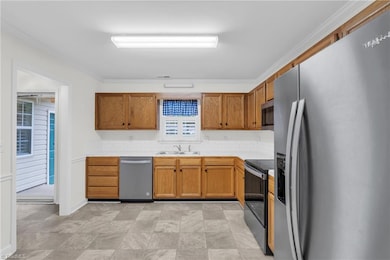 109 Troonsway Rd, Winston Salem, NC 27127 - photo 4