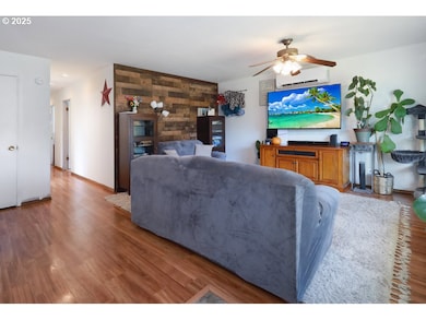 767 34th Ave, Longview, WA 98632 - photo 3