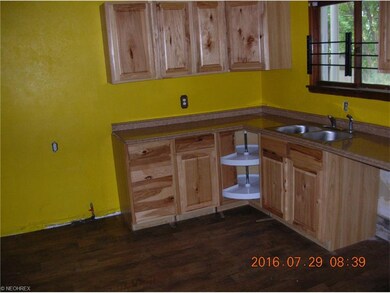 1865 Hastings Ave, Cleveland, OH 44112 - photo 4