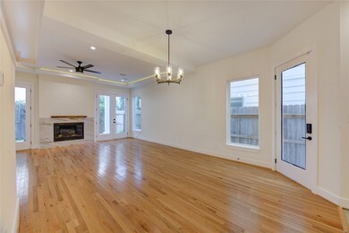 1810 Hazard St unit A, Houston, TX 77019 - photo 4