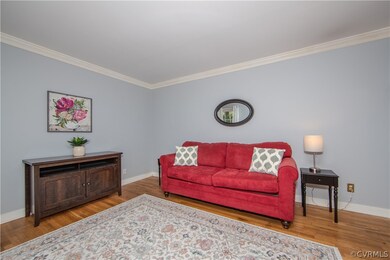 Hardwood floors and crown molding