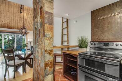 2933 76th Ave SE unit 13D, Mercer Island, WA 98040 - photo 5