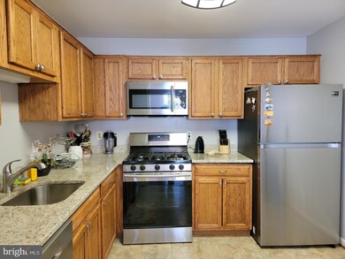9272C Cardinal Forest Ln unit 9272C, Lorton, VA 22079 - photo 7