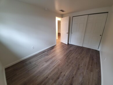 400 E 15th