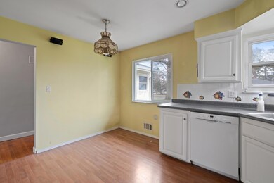 3015 Welsford Rd_MLS_07