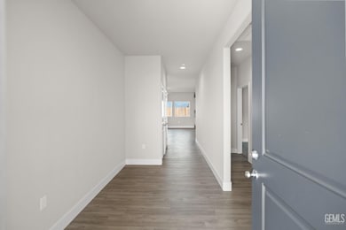 7404 Snowy Owl Ln, Bakersfield, CA 93306 - photo 3