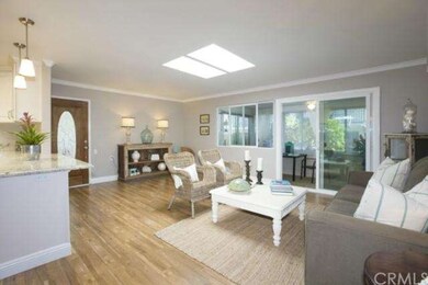 High end wood laminate flooring & dual paned windo