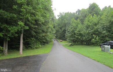 2900 Leka Dr, Huntingtown, MD 20639 - photo 2