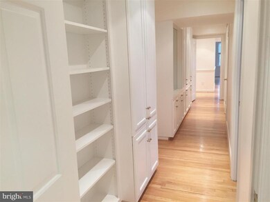 2231 Bancroft Place NW unit 3B, Washington, DC 20008 - photo 6