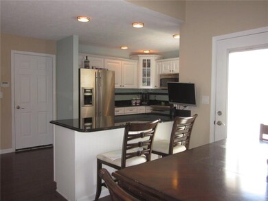 3337 Kensington Blvd, Columbus, IN 47203 - photo 6