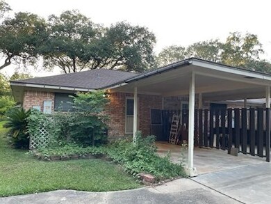 2100 Austin St unit 24, Bay City, TX 77414 - photo 2