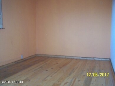 apt2 bedroom
