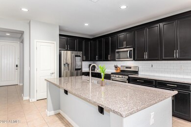 8.5 Ft Long Island w/Breakfast Bar