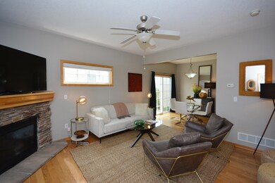 2101 Meadow Court, Unit 503 DSM_12