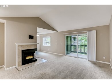 9490 SW 146th Terrace unit R8, Beaverton, OR 97007 - photo 4
