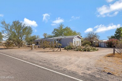 Front/Driveway View