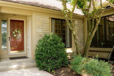 1084 Denman Ct, Westerville, OH 43081 - photo 2