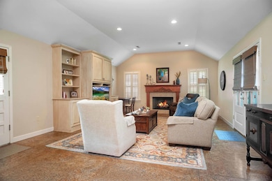 202 Betty jo Ln, Memphis, TN 38117 - photo 5