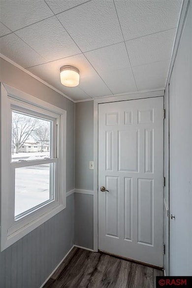 1226 S State St, New Ulm, MN 56073 - photo 2