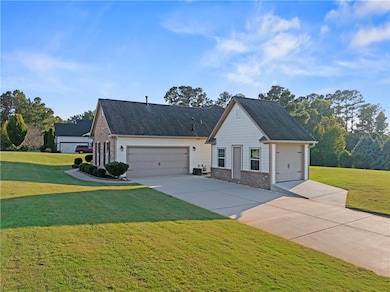 1003 Hillcrest Ct, Anderson, SC 29621 - photo 2