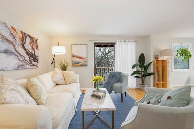 25 Rockland St unit 7, West Roxbury, MA 02132 - photo 2