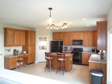 3490 Lurman Dr, Macungie, PA 18062 - photo 3