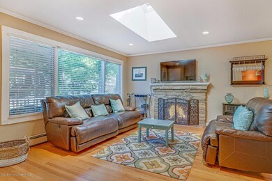 516 Glenmere Ave Neptune City-large-010-