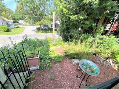 285 Pleasant St, Claremont, NH 03743 - photo 5