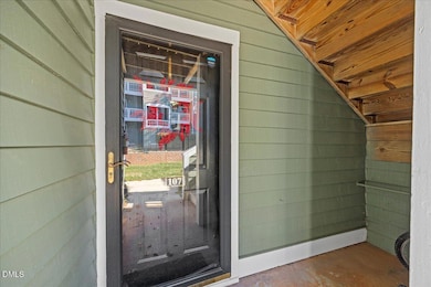 1101 Parkridge Ln unit 107, Raleigh, NC 27605 - photo 2