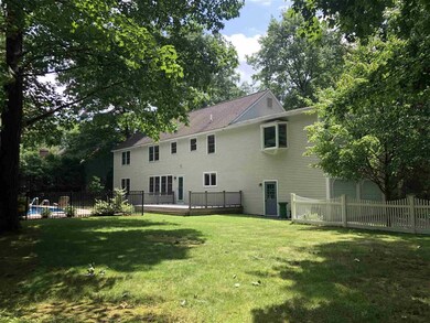 81 Highcrest Rd, Manchester, NH 03104 - photo 2