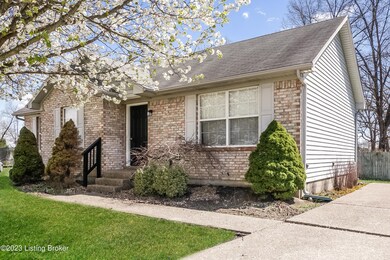 002-photo-front-view-10699047