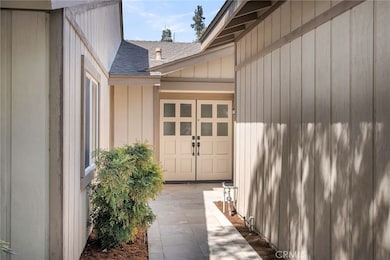 510 Via Zapata, Riverside, CA 92507 - photo 2