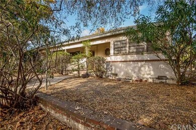 1900 W Parkside Ave, Burbank, CA 91506 - photo 5