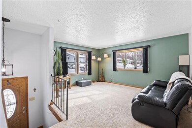 5710 SW 4th St, Des Moines, IA 50315 - photo 2