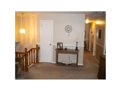 ENTRY TO LIVING ROOM